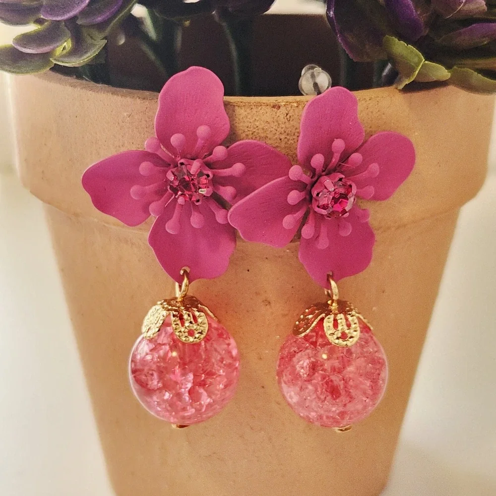 Pink Flower Drop‎ Earrings Matte Floral Rhinestone Crackle Bead Gold Tone Studs